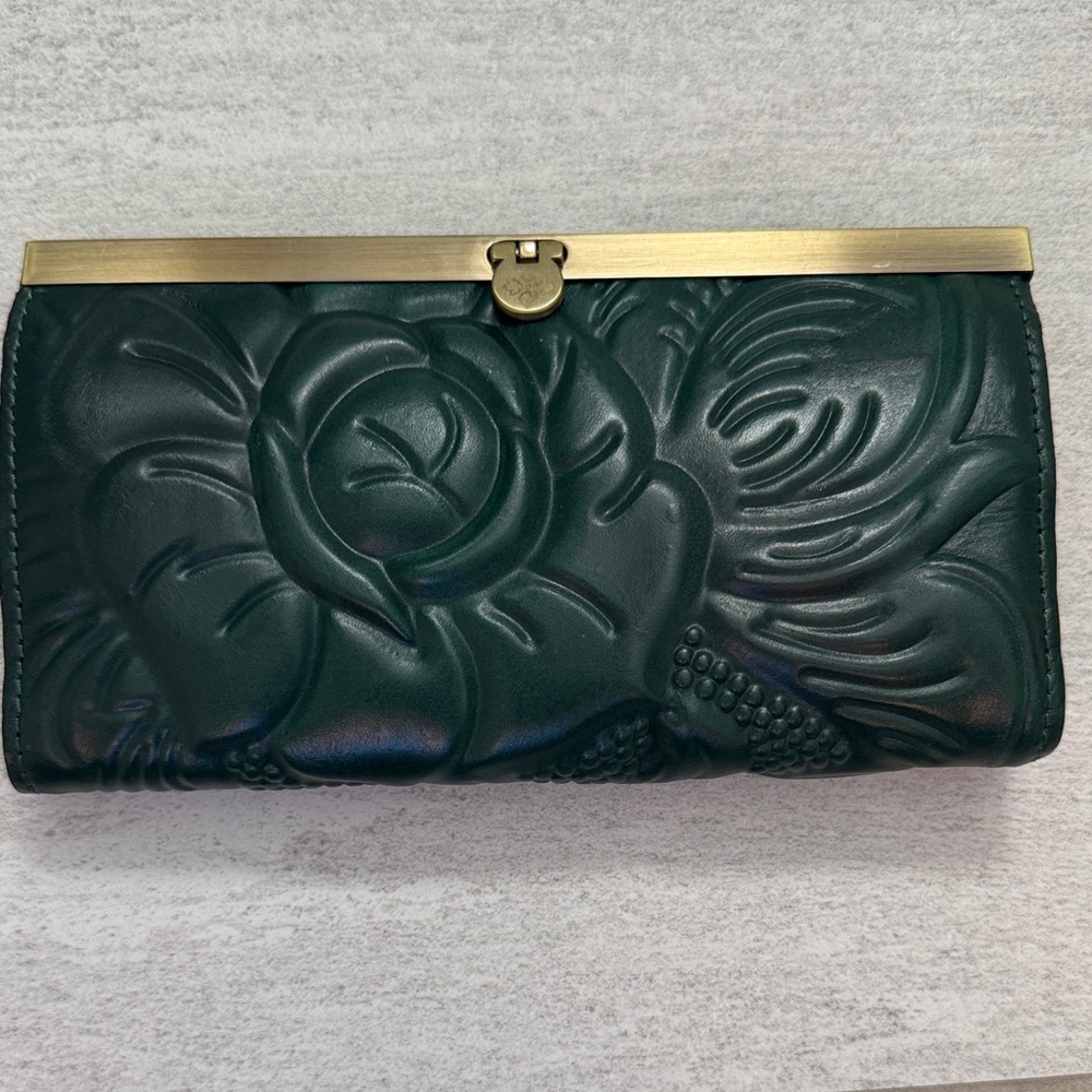 Patricia Nash Green Embossed Floral Wallet NWT